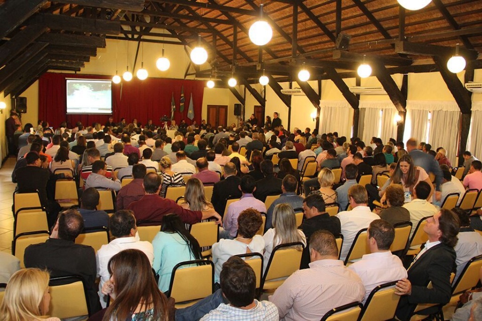 Em parceria com o Legislativo, União das Câmaras sedia Seminário Nacional de Vereadores em Bonito
