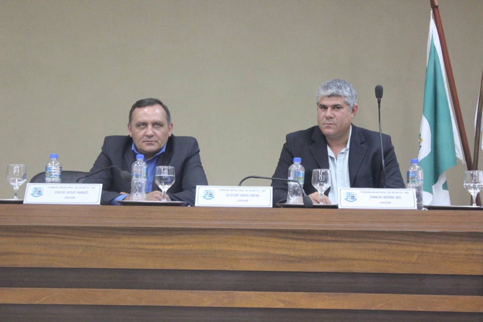 Com a participação do Vereador Interino, Câmara Municipal realiza Sessão Ordinária