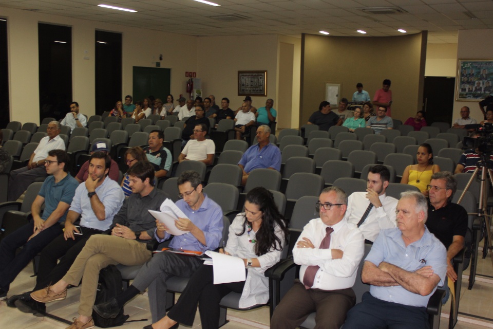 TAXA DE COLETA Após explanação de promotores, Câmara aprova Projeto de Lei