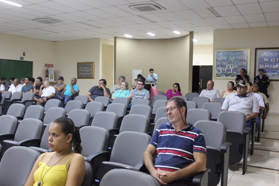 TAXA DE COLETA Após explanação de promotores, Câmara aprova Projeto de Lei