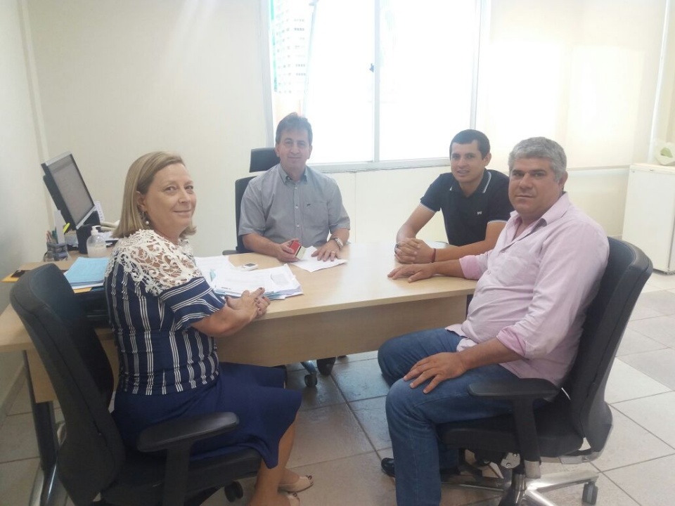 Vereadores se reúnem com Assessor do Presidente da Sanesul
