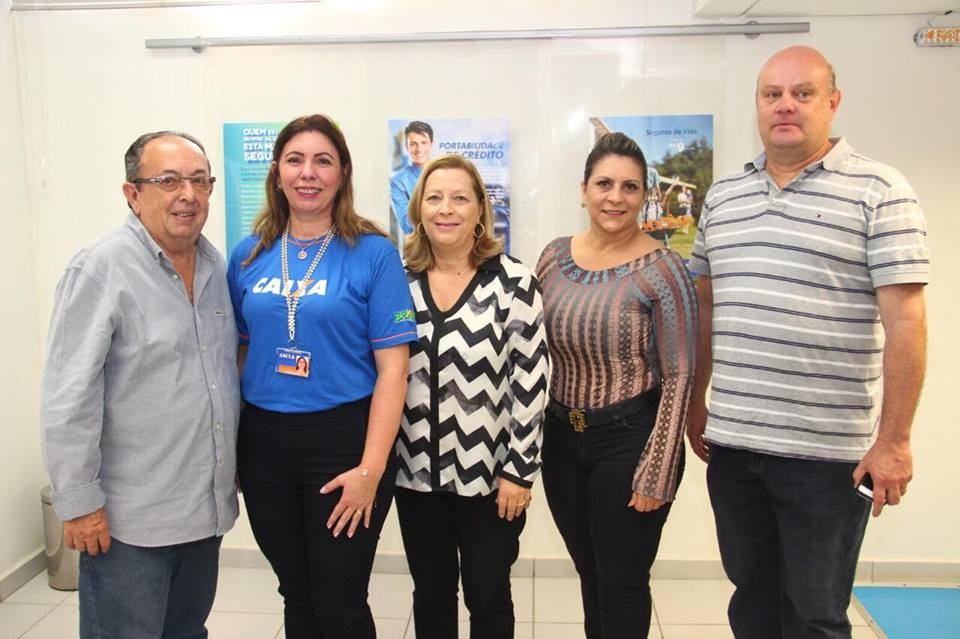 Vereadores marcam presença na comemoração de 05 anos da CAIXA em Bonito