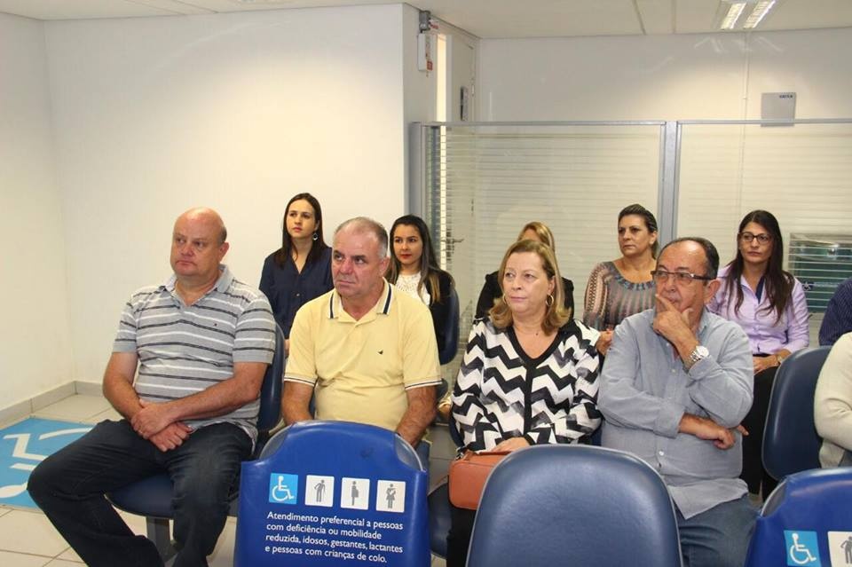 Vereadores marcam presença na comemoração de 05 anos da CAIXA em Bonito