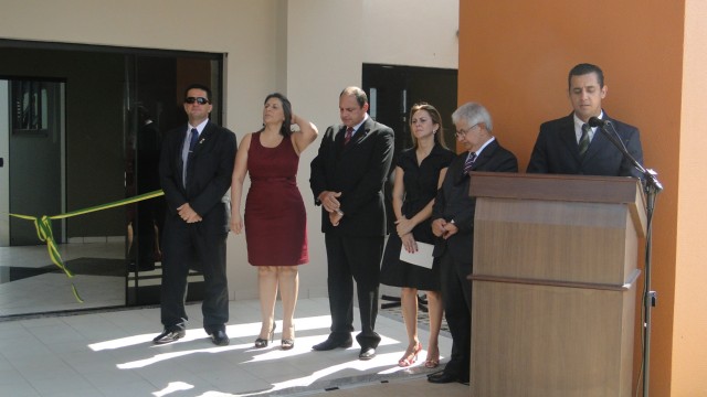 Autoridades participam da inauguração do novo Fórum de Bonito