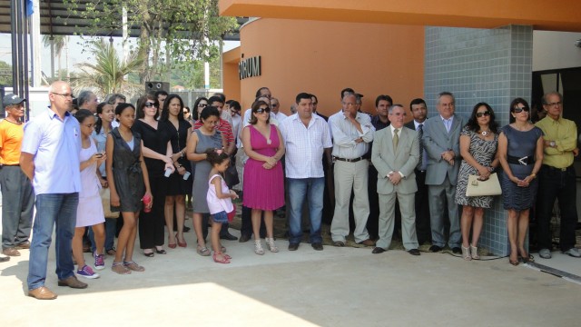 Autoridades participam da inauguração do novo Fórum de Bonito