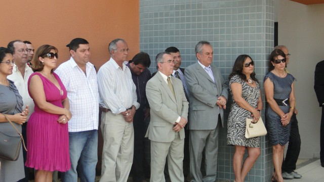 Autoridades participam da inauguração do novo Fórum de Bonito