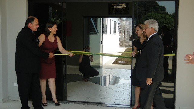 Autoridades participam da inauguração do novo Fórum de Bonito