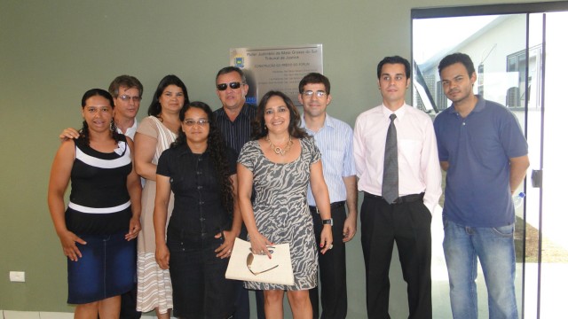 Autoridades participam da inauguração do novo Fórum de Bonito