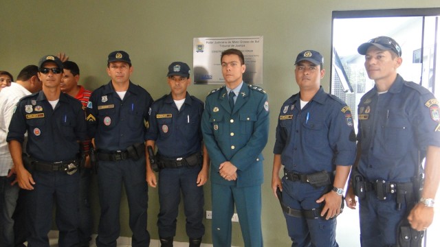 Autoridades participam da inauguração do novo Fórum de Bonito