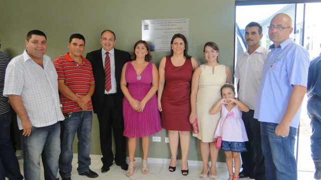 Autoridades participam da inauguração do novo Fórum de Bonito
