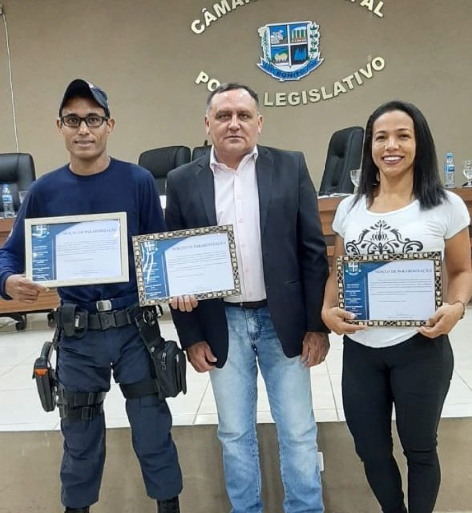 Vereador homenageia Atletas bonitenses