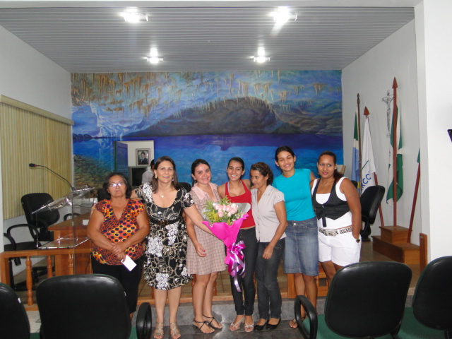 Vereadores fazem uma pequena homenagem ao "Dia Internacional da Mulher"