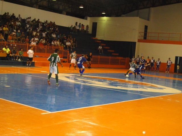 VEREADORES PRESTIGIARAM OS JOGOS DA 33ª COPA DE FUTSAL REALIZADOS EM BONITO.