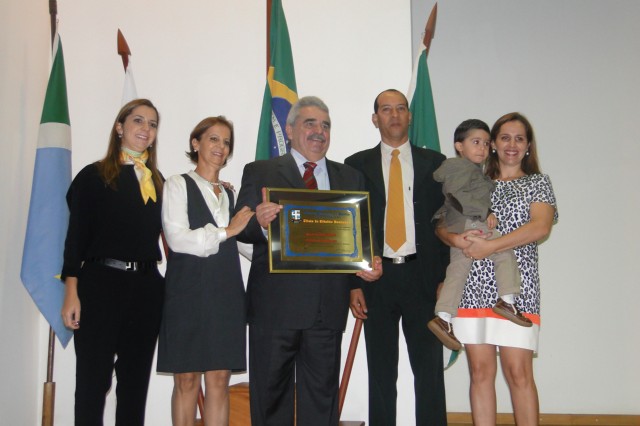 Entrega de título de Cidadão Bonitense.