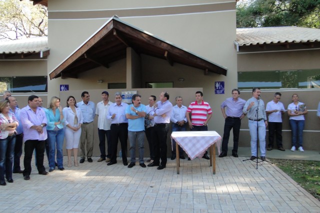 Vereadores participam de inaugurações.
