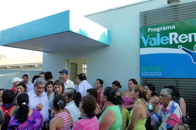 Vereadores participam de inaugurações.