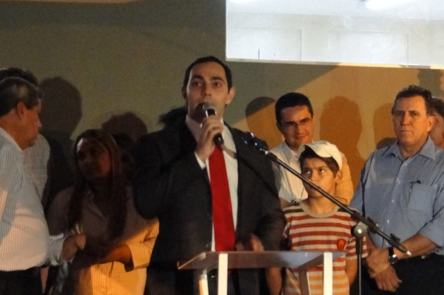 Vereadores participam de inaugurações.