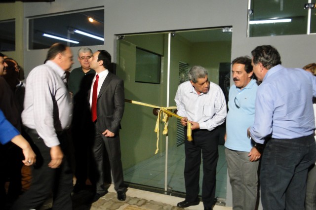 Vereadores participam de inaugurações.