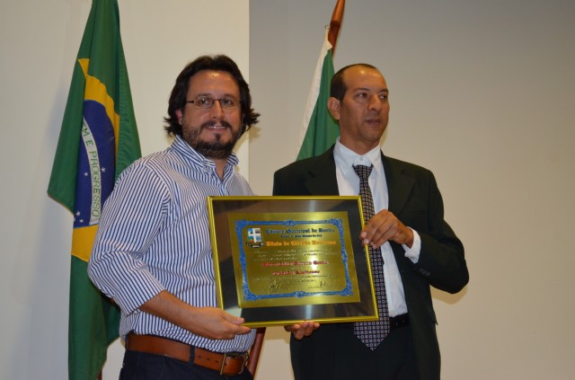 Vereadores entregam titulos de Cidadão Bonitense.