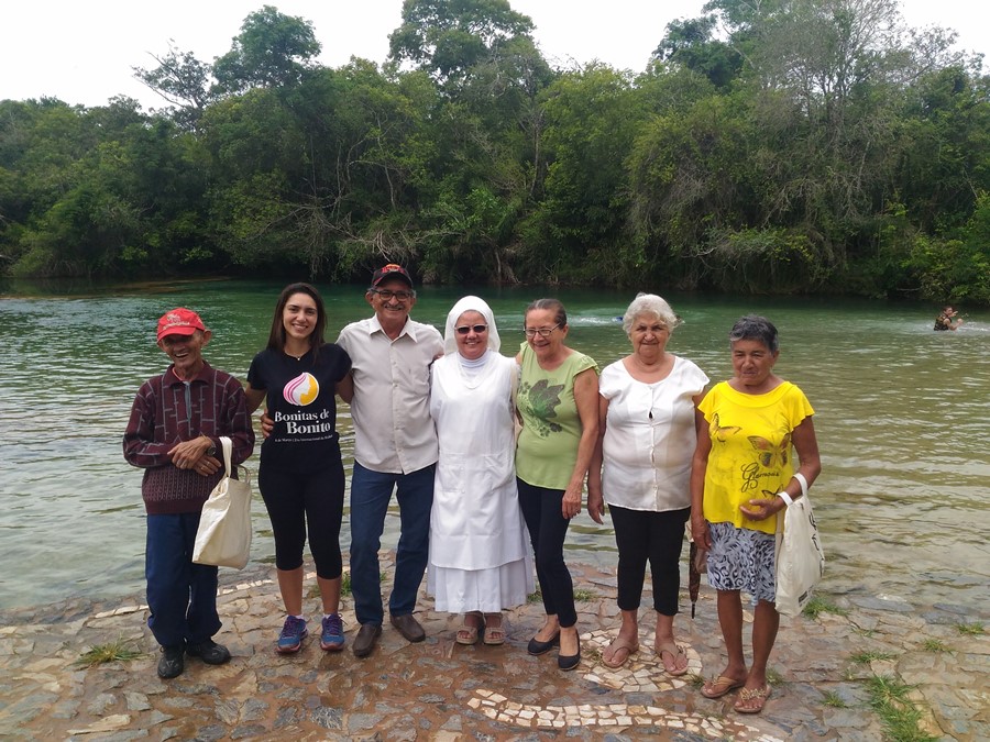 Prefeitura realiza festa de confraternização do Grupo Conviver no balneário