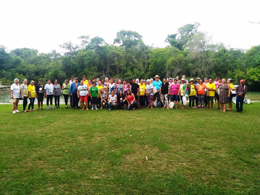 Prefeitura realiza festa de confraternização do Grupo Conviver no balneário