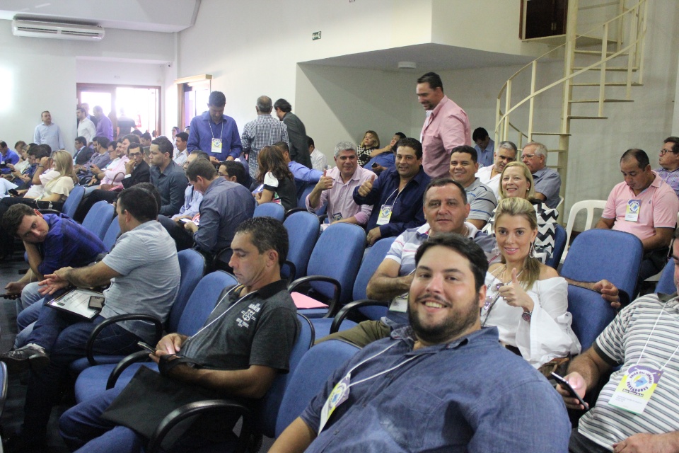 Bonito participa do “Congresso de Vereadores de MS”, em Campo Grande