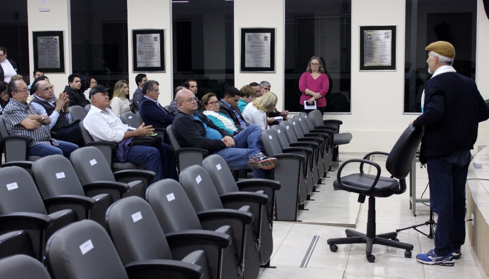 Prefeitura Municipal de Bonito realiza Audiência Pública de Diretrizes Orçamentárias para 2018.